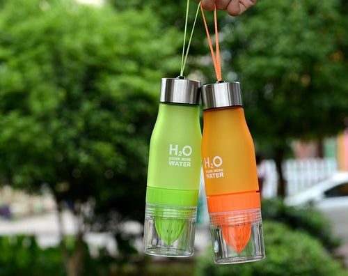 Lemon Fruit Juicer Bottle – Squeeze & Drink On the Go