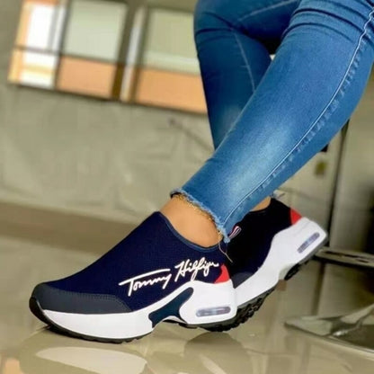 Women's Casual Breathable Flat Sneakers – Lightweight Walking Shoes