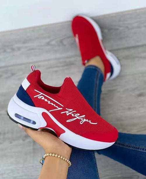 Women's Casual Breathable Flat Sneakers – Lightweight Walking Shoes