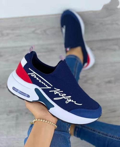 Women's Casual Breathable Flat Sneakers – Lightweight Walking Shoes