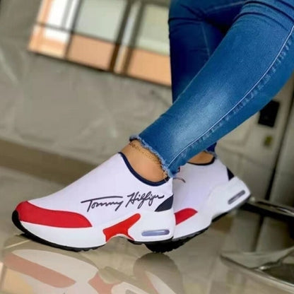 Women's Casual Breathable Flat Sneakers – Lightweight Walking Shoes