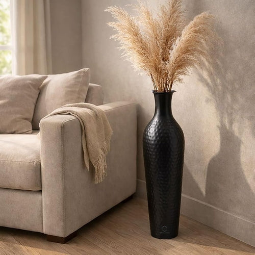 Vintage Style Vase – Elegant Home Decor Centrepiece
